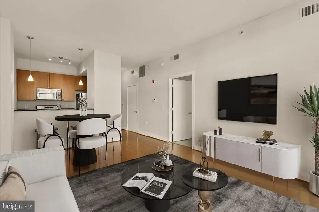 2120 Vermont Ave Nw #411, WASHINGTON