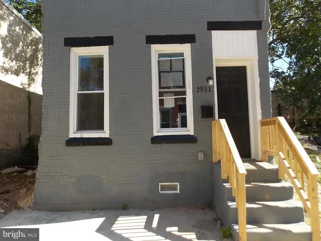 1911 N Taylor St, PHILADELPHIA