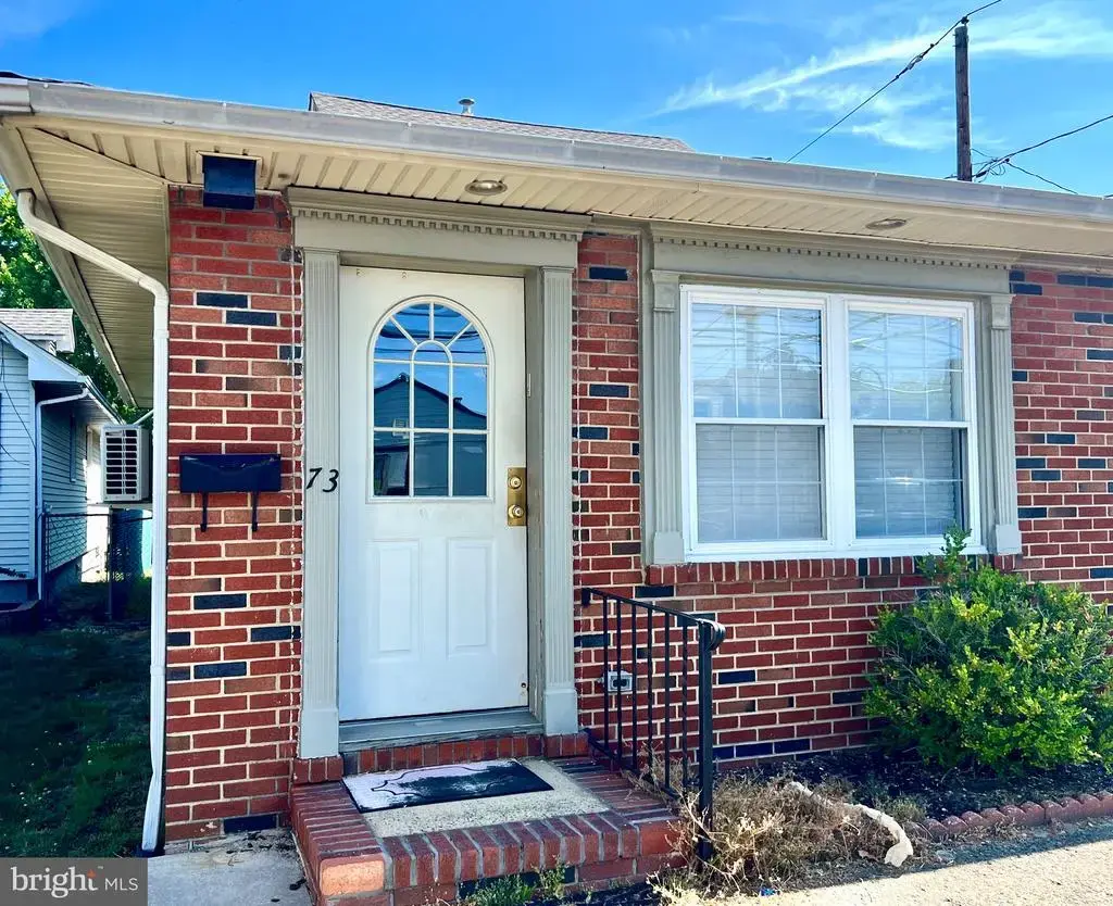 73 E Browning Rd, BELLMAWR