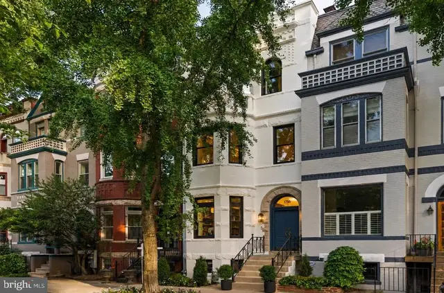 1716 Swann St Nw, Washington