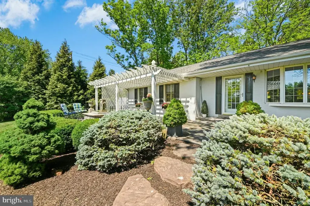 901 Limekiln Rd, DOYLESTOWN