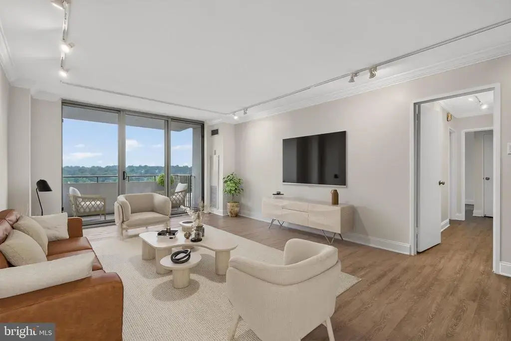 5101 River Rd #1515, BETHESDA