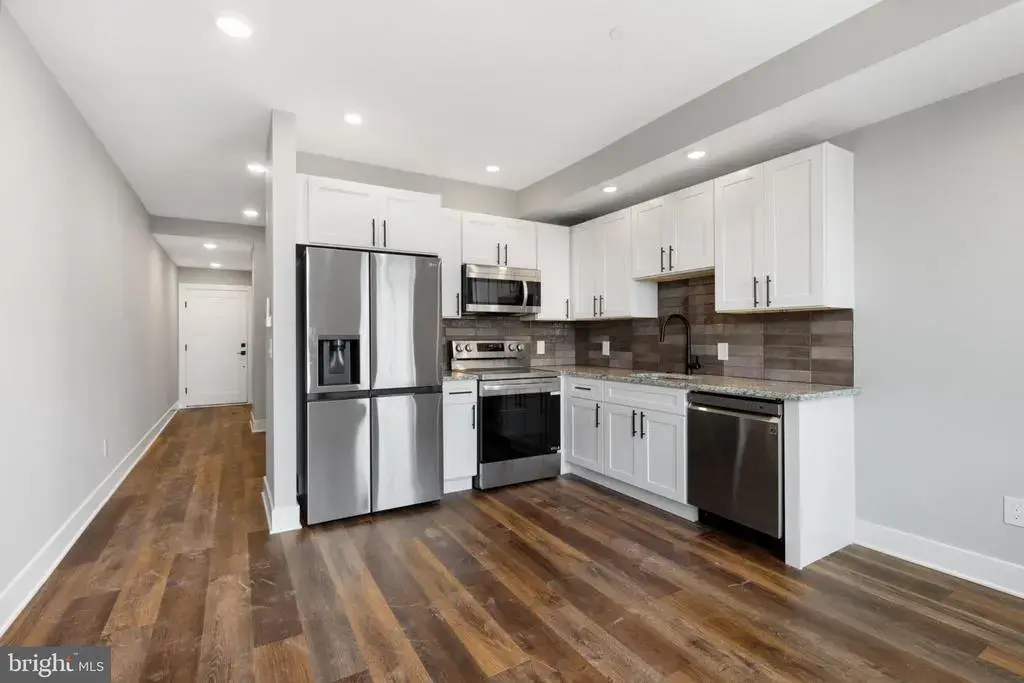 1924 N Front St #204, PHILADELPHIA