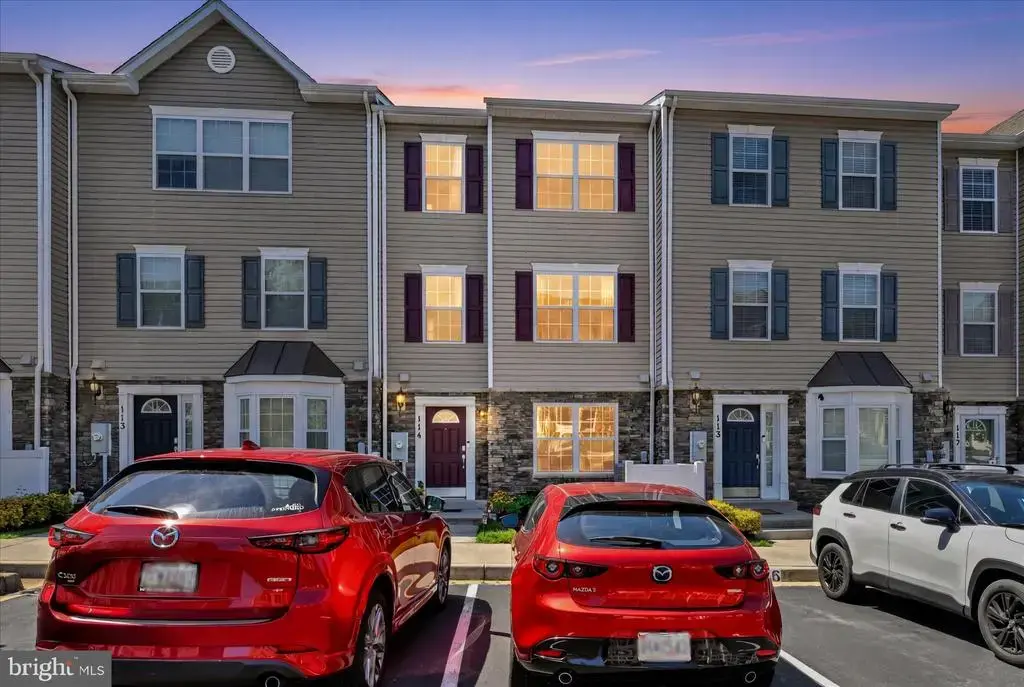 1820 Cassandra Dr #114, ELDERSBURG