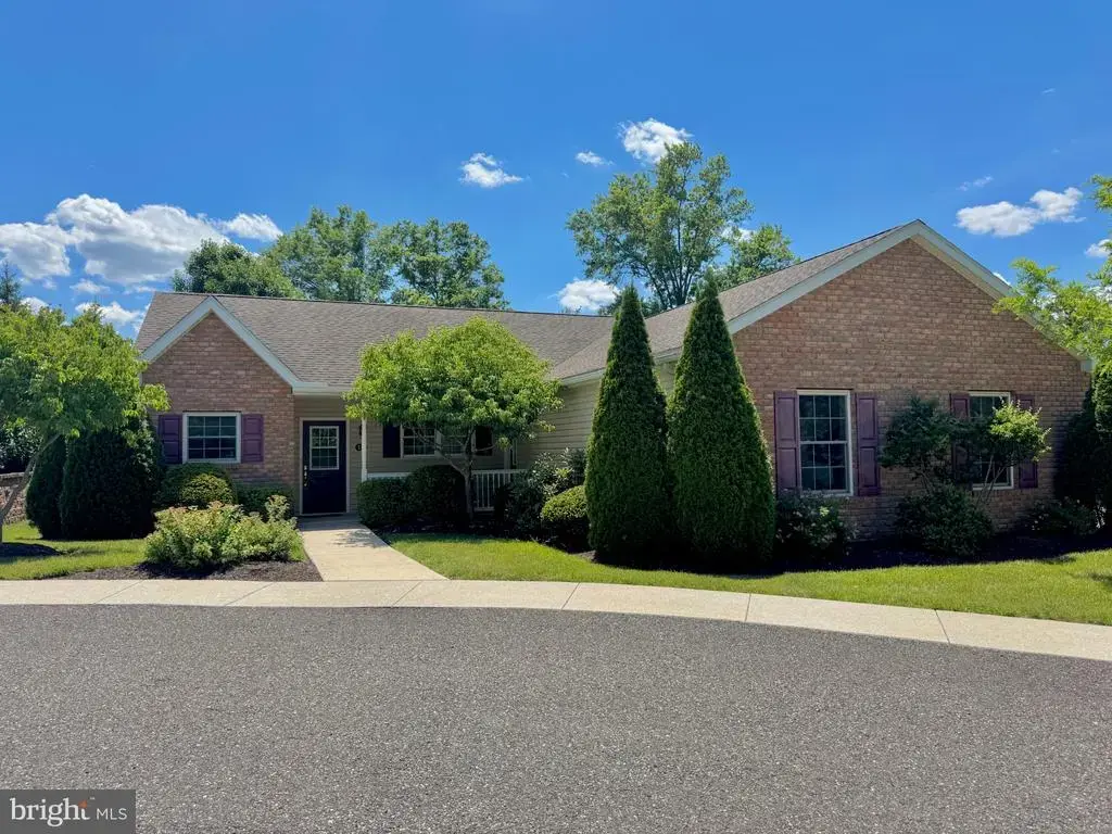12 Ludwig Ln, POTTSTOWN