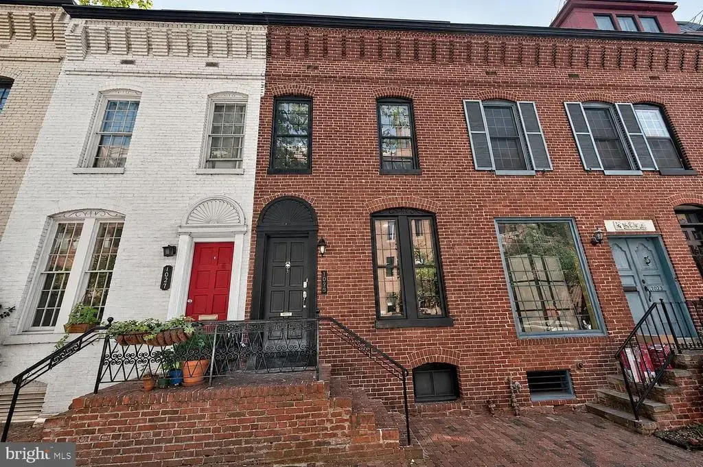 1025 30th St Nw, WASHINGTON