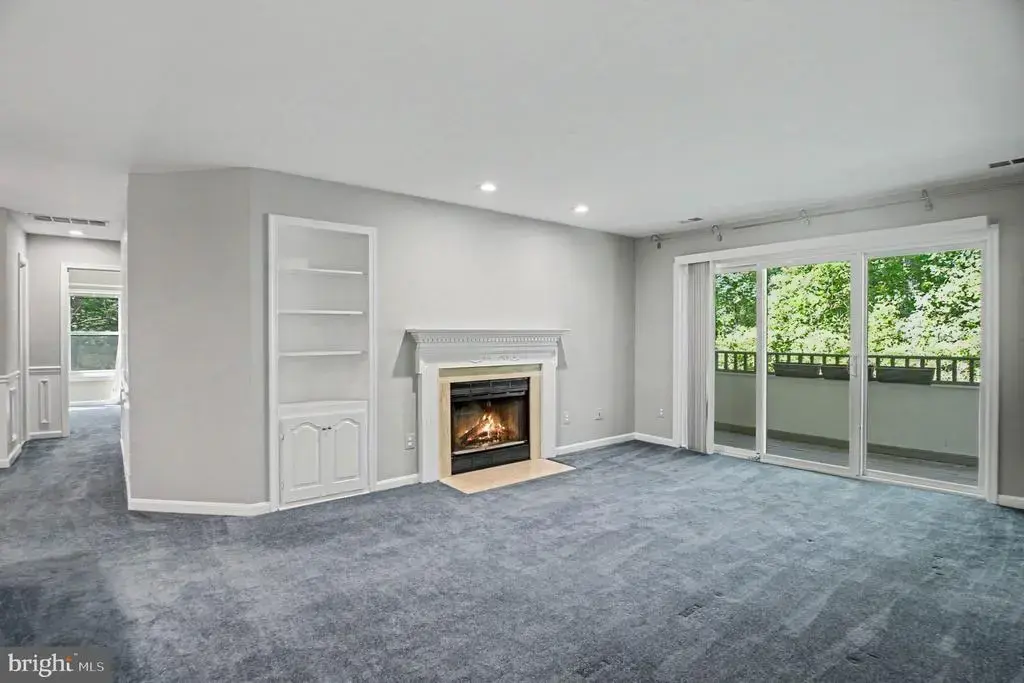 7718 Lafayette Forest Dr #176, ANNANDALE
