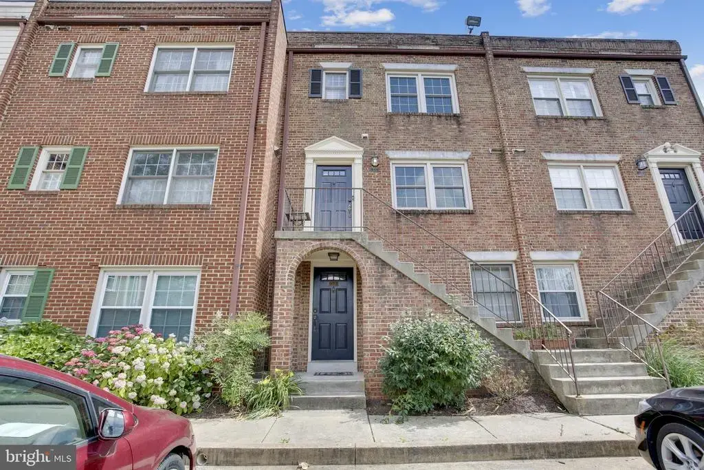 953 S Scott St #1, ARLINGTON