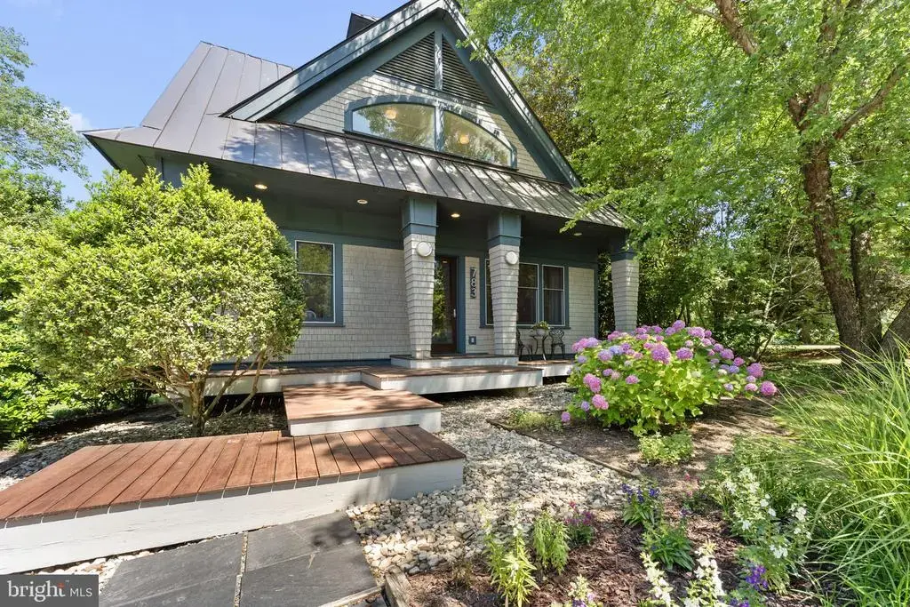 783 King Carter Drive, IRVINGTON