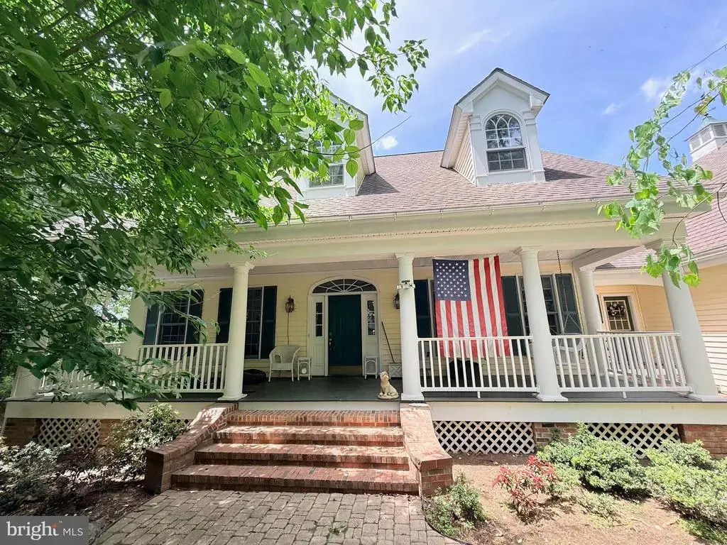 237 Eastshore Dr, EAST STROUDSBURG
