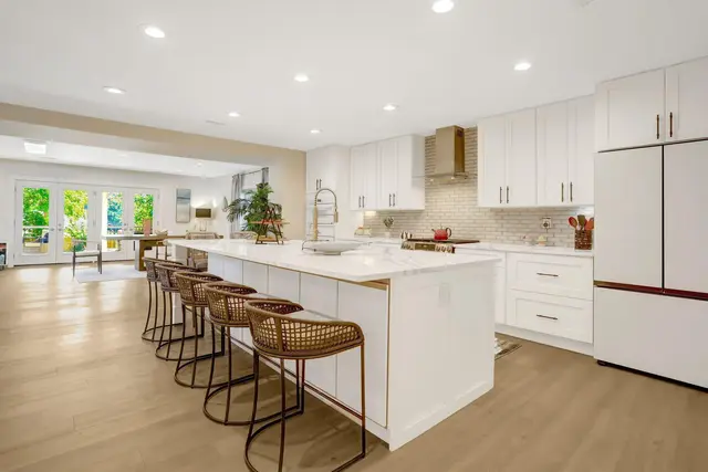 2933 Fairmont St, Falls Church