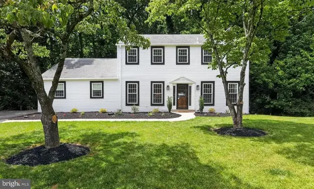 688 Meadowbrook Ln, Media