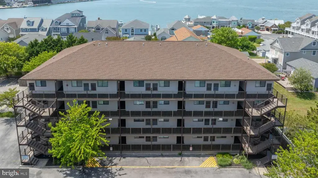 204 33rd St #20502, OCEAN CITY