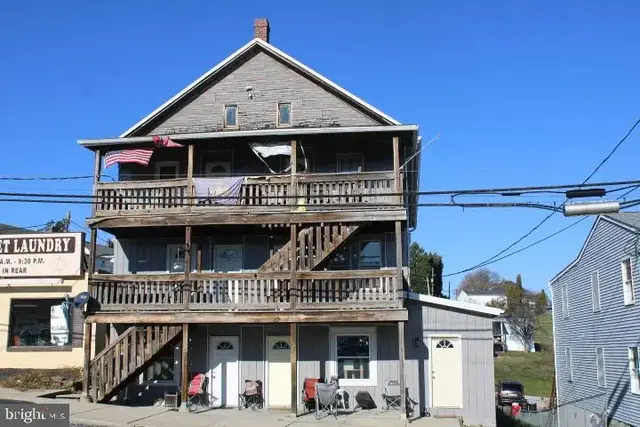 31 E High St #2, Red Lion