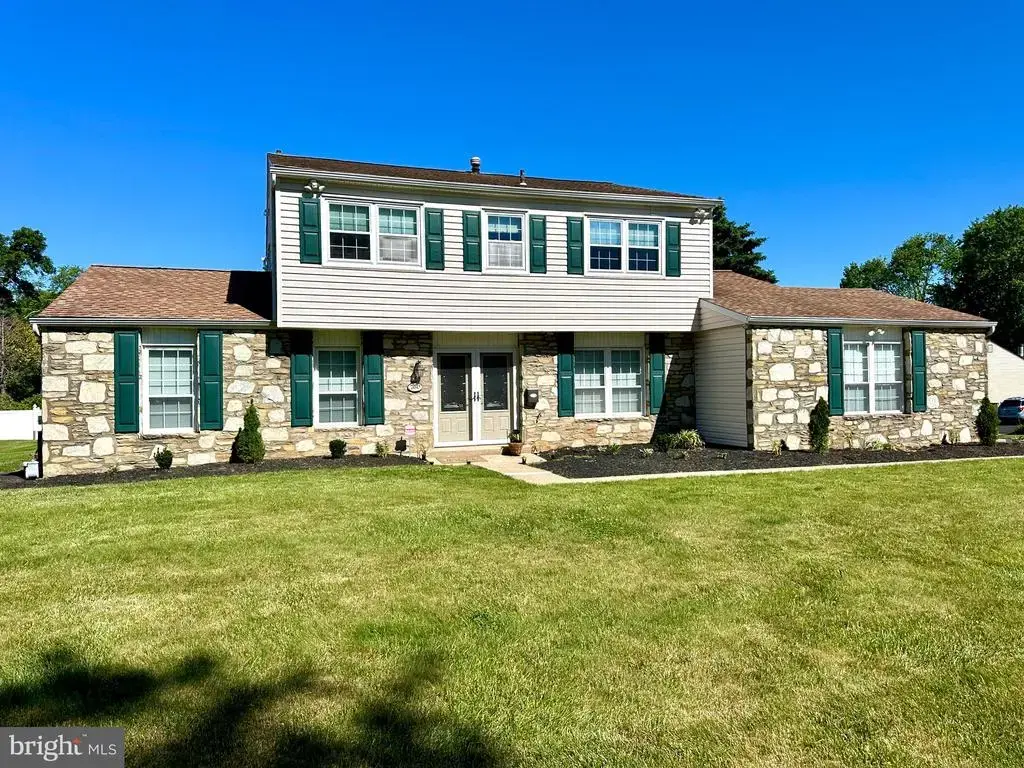 760 Parmentier Rd, WARMINSTER