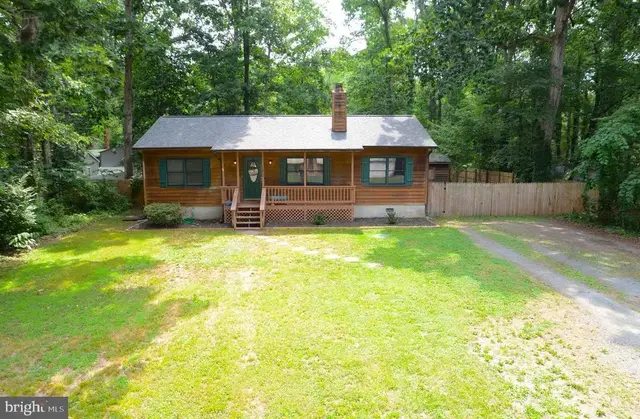 12846 Homestead Ln, Lusby