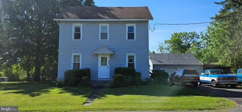 1395 Kumry Rd, PENNSBURG