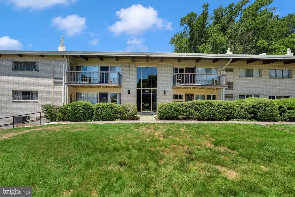 4943 Americana Dr #d-102, ANNANDALE