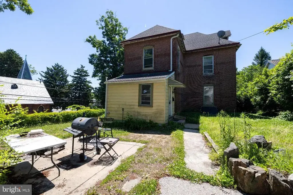 201 W Baltimore Ave, CLIFTON HEIGHTS