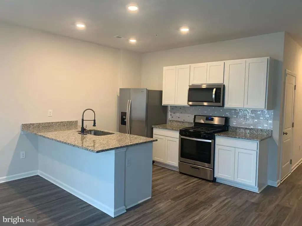 125 Maple Run Dr, YORK