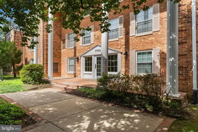7721 Tremayne Pl #204, Mclean