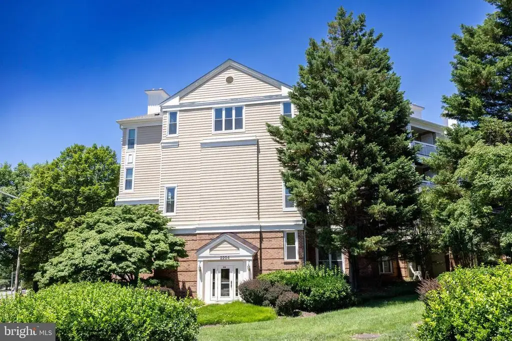 2204 Westcourt Ln #121, HERNDON