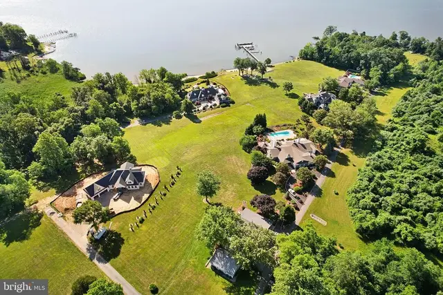 210 Osprey Cove Ln, North East