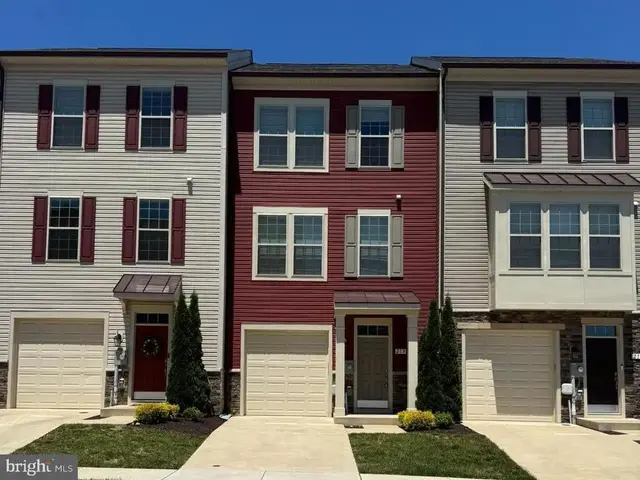 213 Pomegranate Ln, Frederick