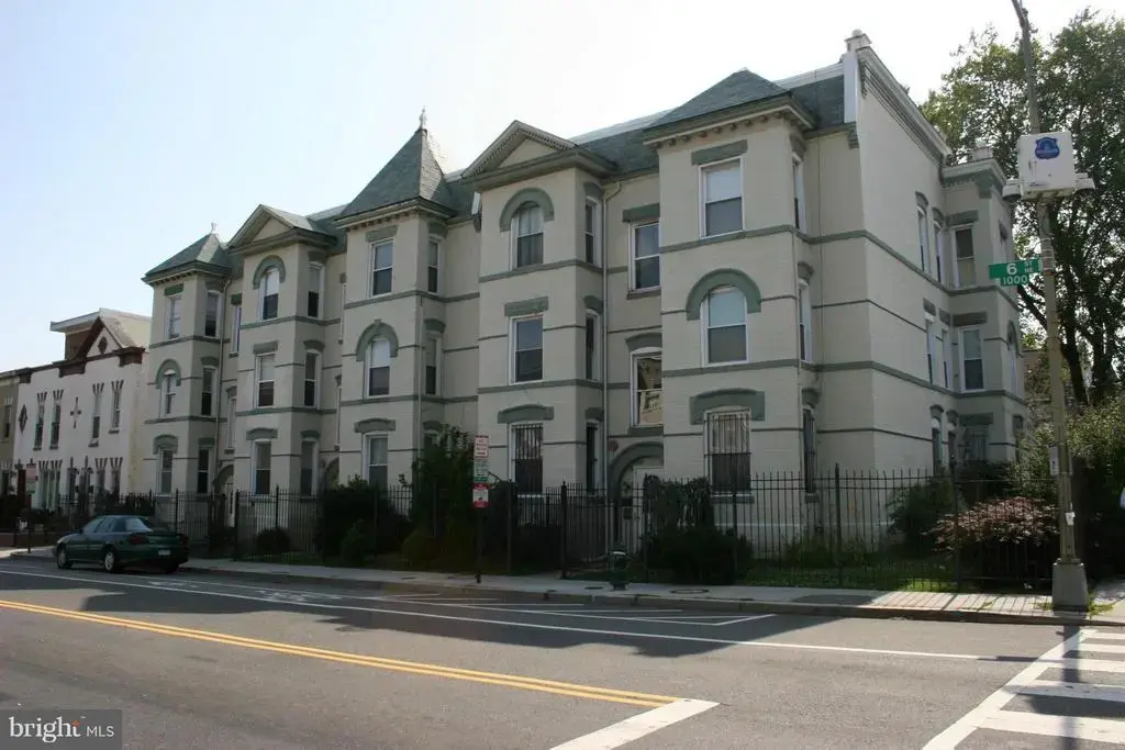 1040 6th St Ne #202, WASHINGTON