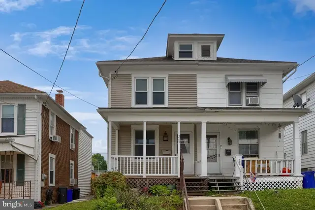 249 S Walnut St, Dallastown