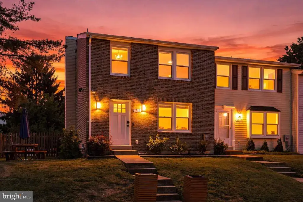 1719 Springhouse Ct, FREDERICK