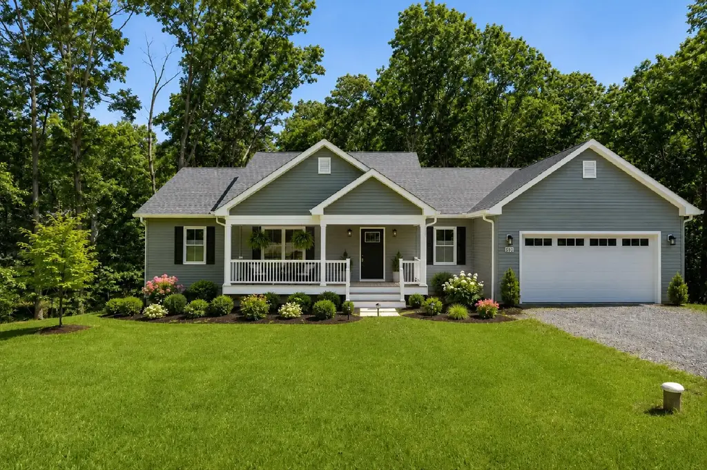 99 Lakeside Dr, FRONT ROYAL