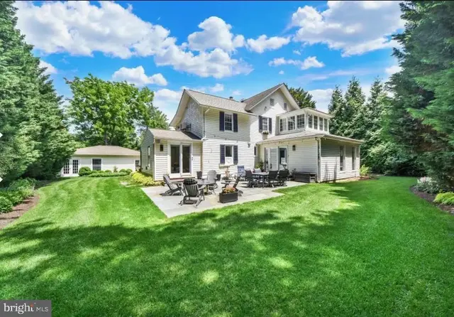 112 Hooks Ln, Baltimore