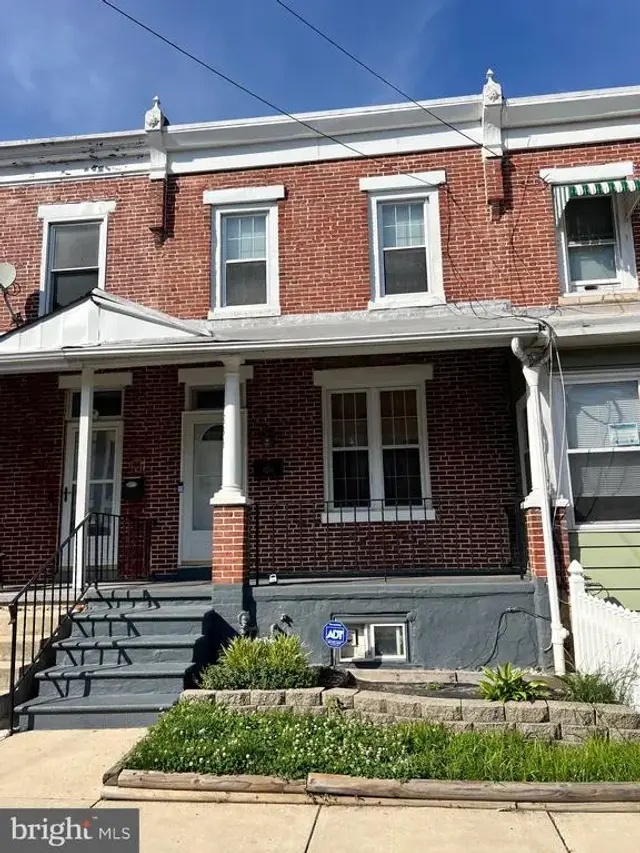 833 E 17th St, Wilmington