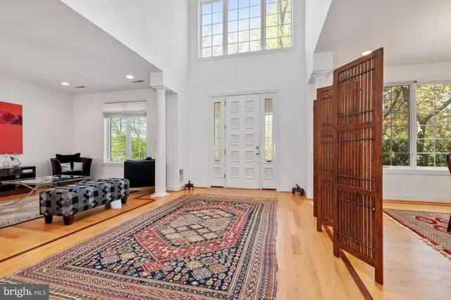 8309 Old Seven Locks Rd, Bethesda