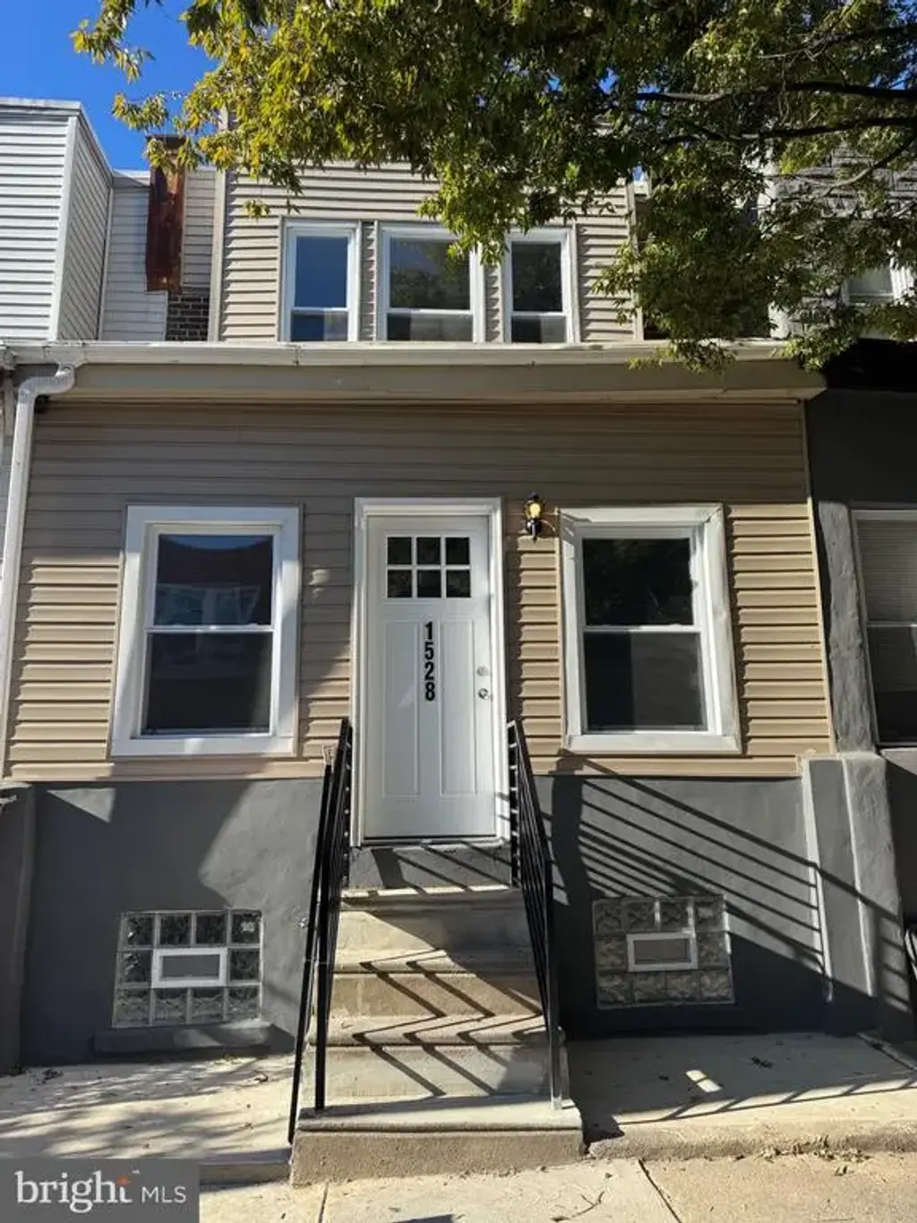 1528 S Vogdes St, PHILADELPHIA