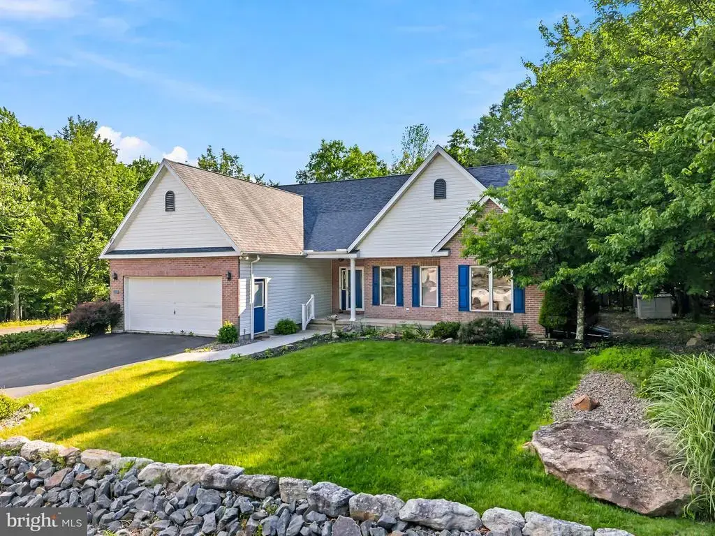 1 Pinewood Cir, HAZLETON