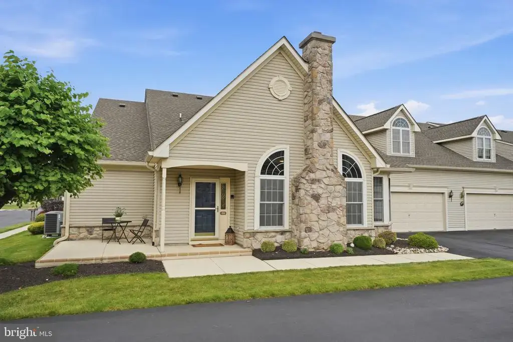 709 Daylily Dr, LANGHORNE