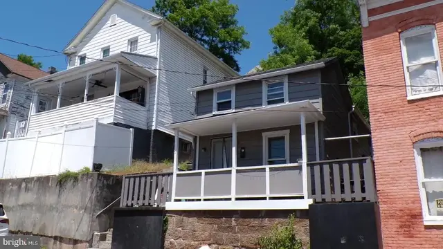 7 Bellevue St, Cumberland