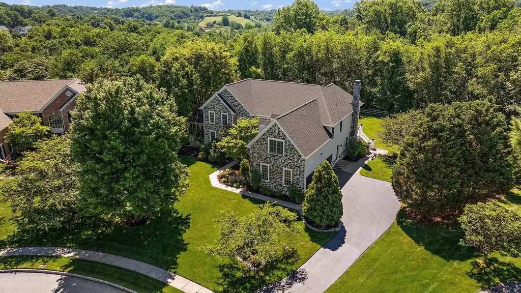 1670 Royal Berkshire Cir, WEST CHESTER