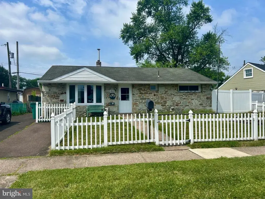 2513 Laurel Dr, BRISTOL