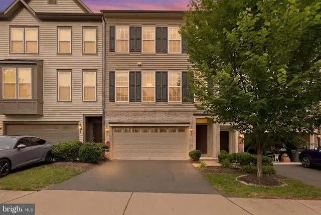 8112 Honey Bee Way, Manassas