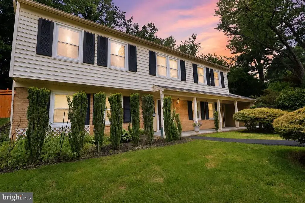 8418 Stone Gate Dr, ANNANDALE