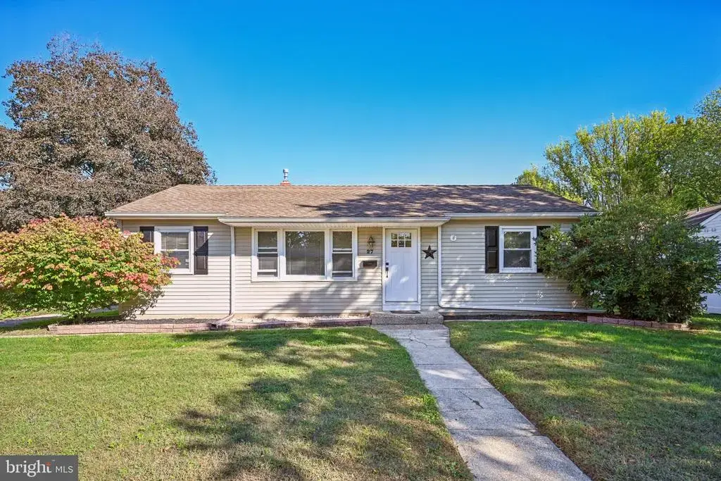 27 Temple Ave, STRATFORD