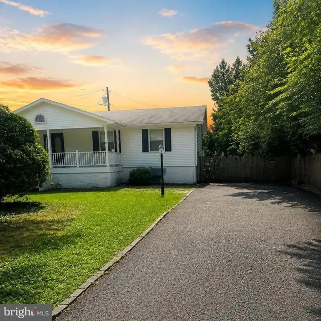 7601 Rudyard St, Falls Church