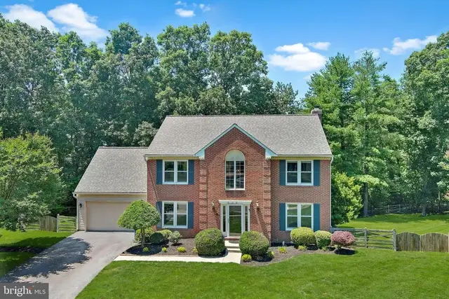 909 Broad Oaks Dr, Herndon