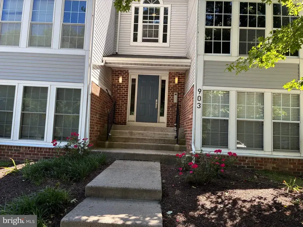 903-f Woodbridge Ct #903-f, EDGEWOOD