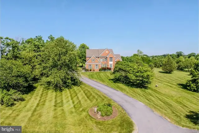 12734 Beebe Ct, Lovettsville