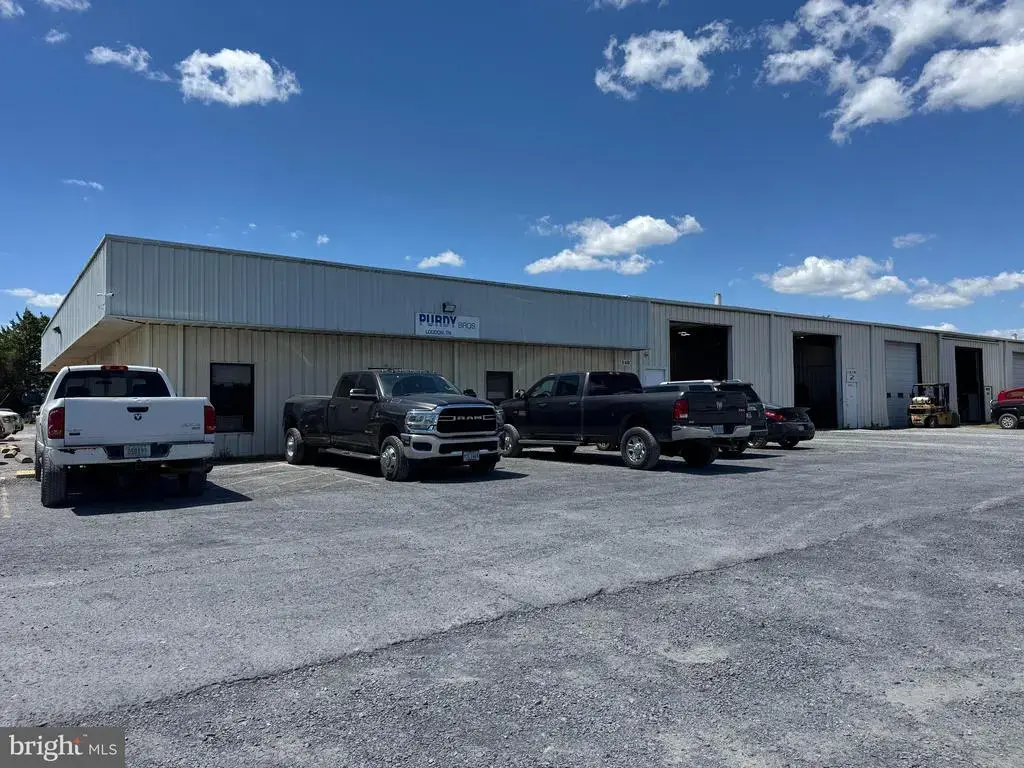 140 Storage Solutions Ln, WHITE POST