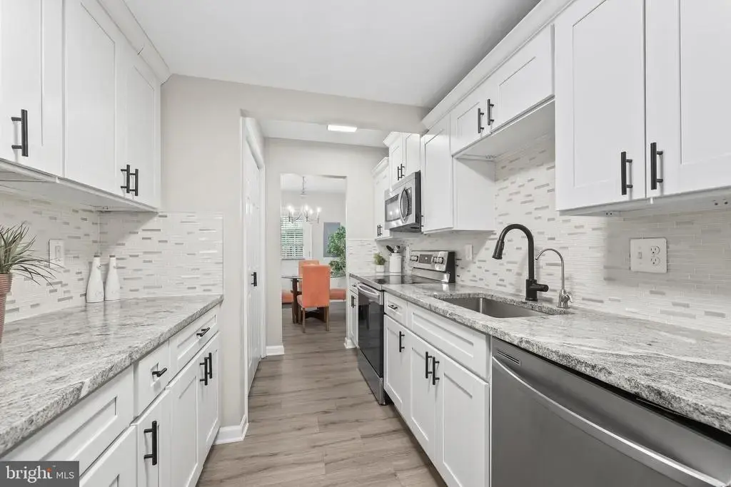 6426 Silver Ridge Cir, ALEXANDRIA